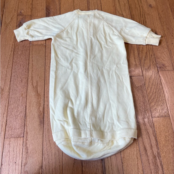 VTG SIMPLY BASIC YELLOW TEDDY BEAR GRAPHIC SLEEP SACK SIZE 0/6 MONTHS - Picture 2 of 5